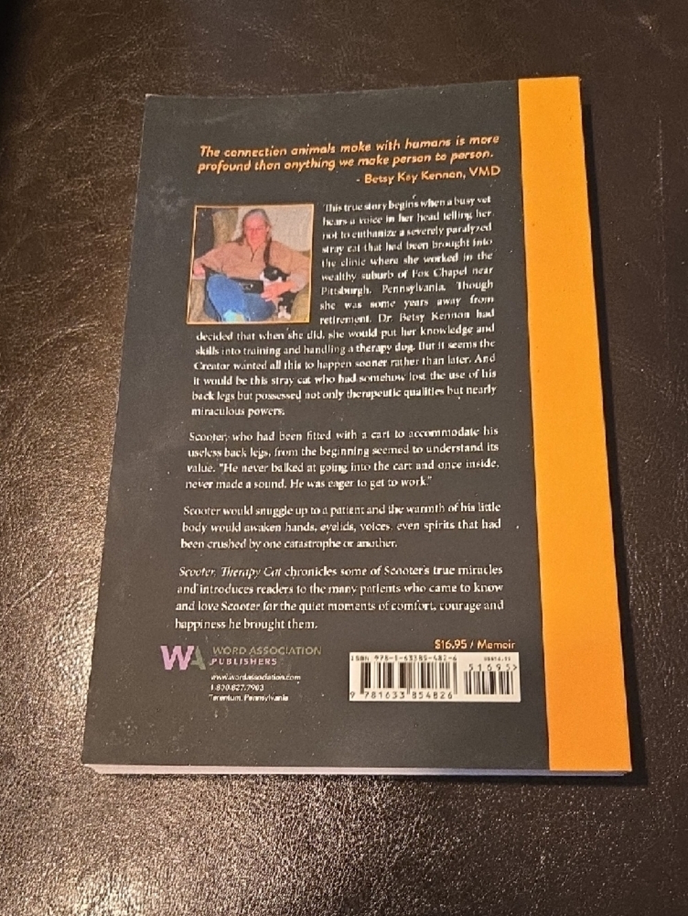 Scooter Therapy Cat Paperback Book Written By Betsy Kay Kennon - Picture 2 of 2